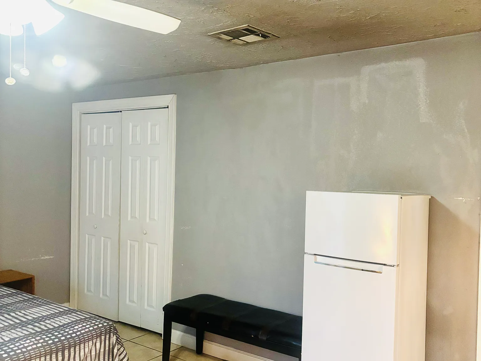 1 bed, 2500 sqft, $895 — Photo 3