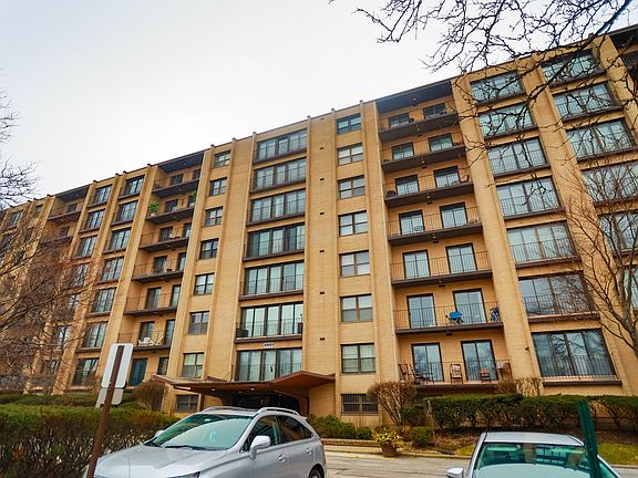 3rd image of 4601 W Touhy Ave APT 508