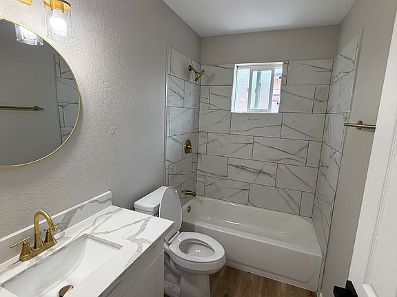 5th image of 4645 W Sweetwater Ave