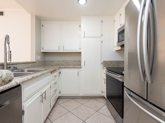 3rd image of 11757 Kiowa Ave APT 1