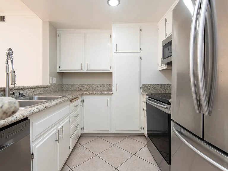 11757 Kiowa Ave #1 — Photo 3