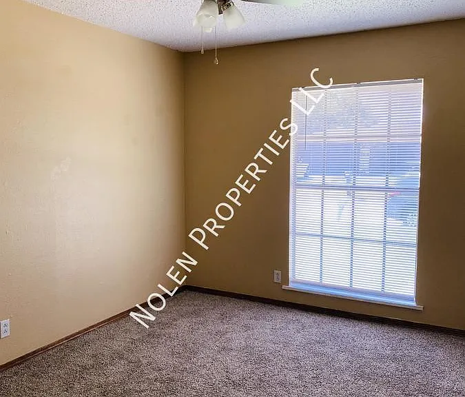 3014 W Delta Dr — Photo 11