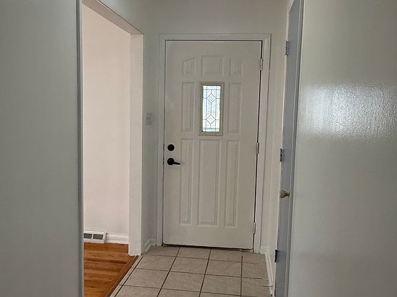 4th image of 8101 Hi Vu Dr