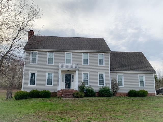 1st image of 1004 Ballard Ln