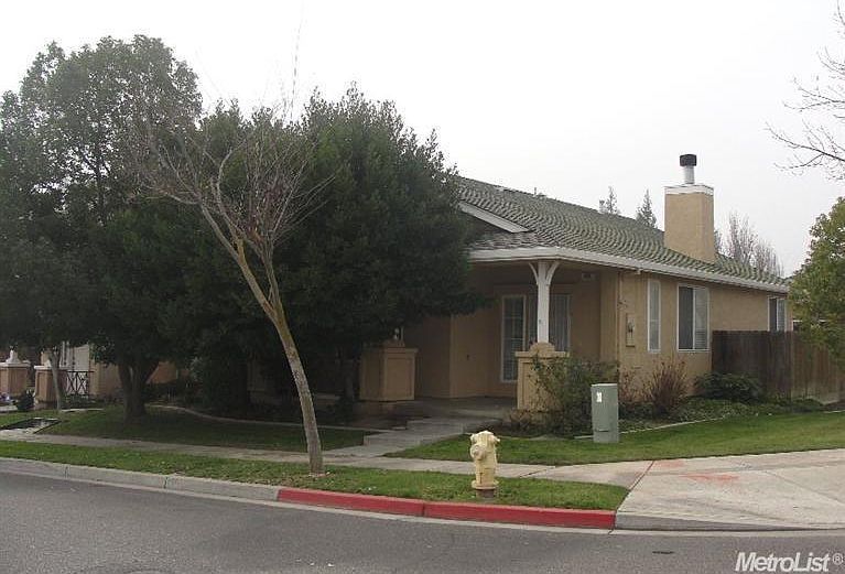 1st image of 498 Peachcrest Dr