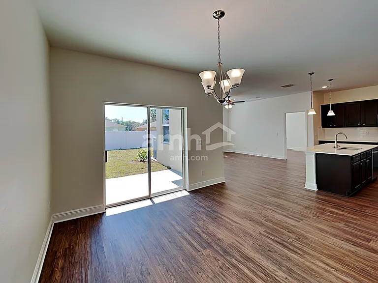 1159 Sky Lakes Dr — Photo 6