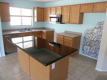 4th image of 9105 W Mackenzie Dr