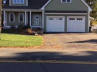 94 Robinson Rd, Nashua, NH 03060