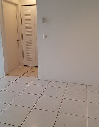 5th image of 3310 Pinewalk Dr N APT 1815