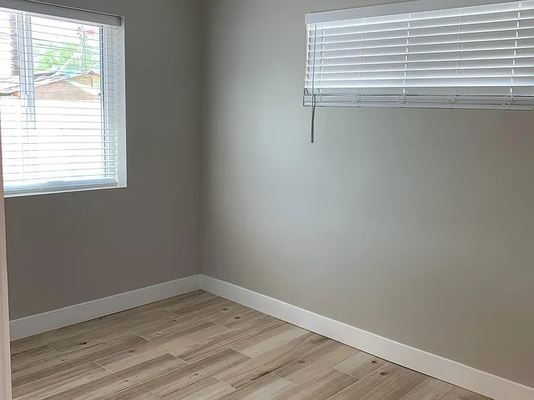 3415 E Sheridan St — Photo 10