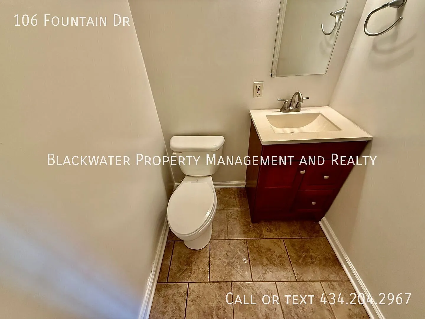 2 Bedroom Townhome off Old Forest Road — Photo 4