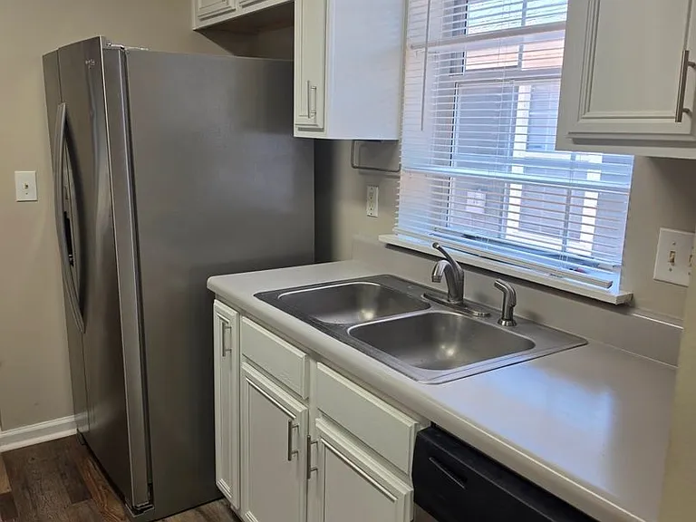 703 S Fairfield Dr — Photo 18