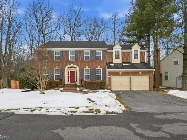5219 Whisper Willow Dr, Fairfax, VA 22030