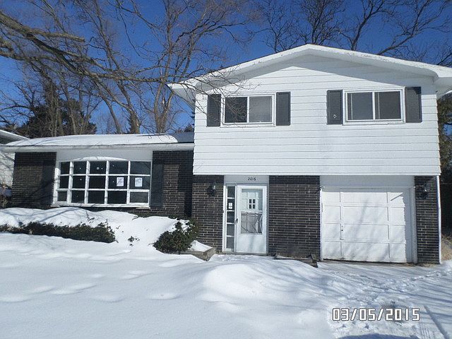 1st image of 2016 Arthur Dr