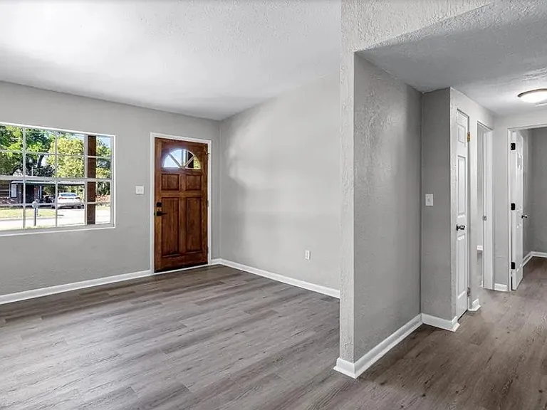 912 Citrus St — Photo 3