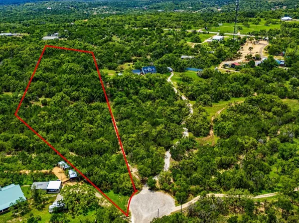 323 Live Oak Hills Ct, San Marcos, TX 78666