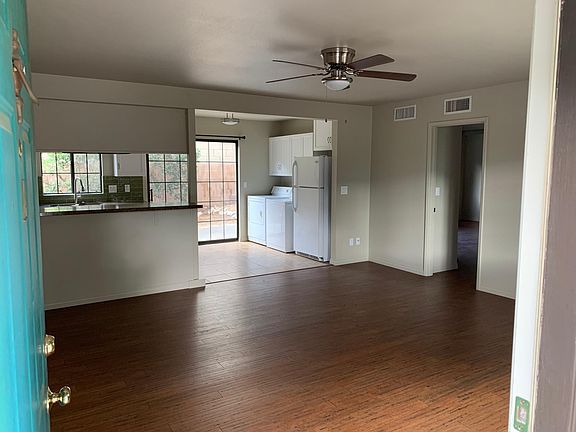 3rd image of 2533 Manhattan Ave APT A