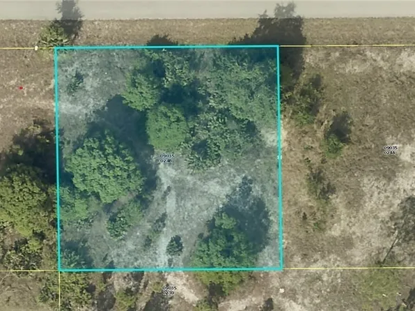 3304 E 11th St, Lehigh Acres, FL 33972