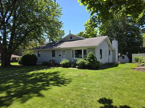 326 Glenn Rd, Albert Lea, MN 56007