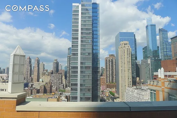 Rented by Compass | media 7