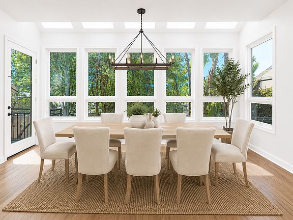 5th image of 9252 La Jolla Cir