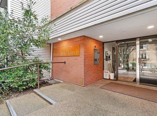 1080 Broughton St #207, Vancouver, BC V6G 2A8