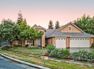 878 Ryan Ave, Clovis, CA 93611