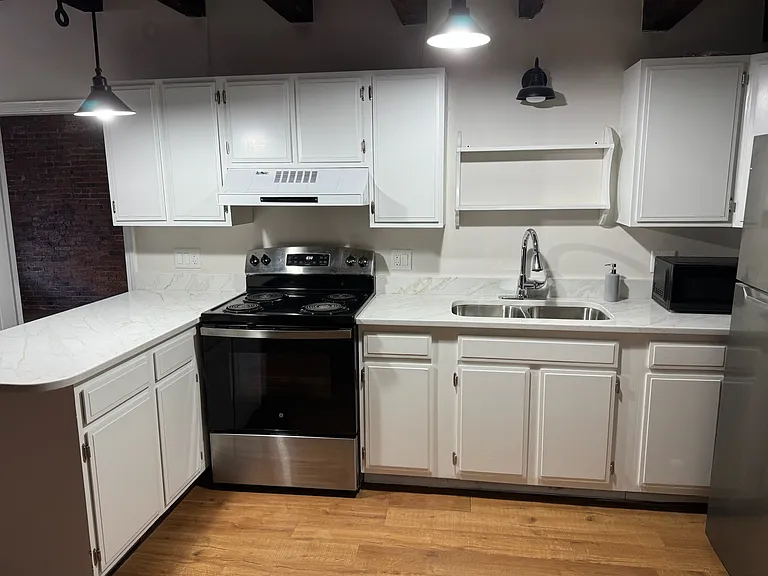 42 Market St #2 — Photo 7