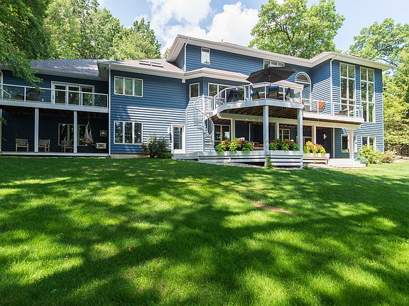 2nd image of 7455 Hidden Cove Pl