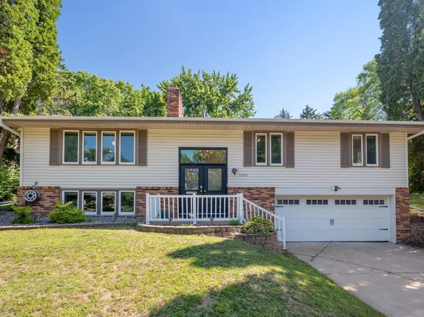 11201 Radisson Dr, Burnsville, MN 55337