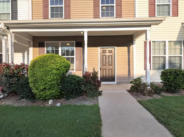 3932 Volkswalk Pl, Raleigh, NC 27610