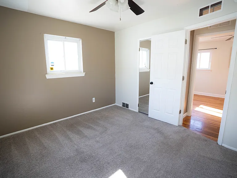 22932 Allor St — Photo 13
