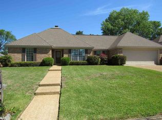 2003 Pinehaven Dr, Flowood, MS 39232