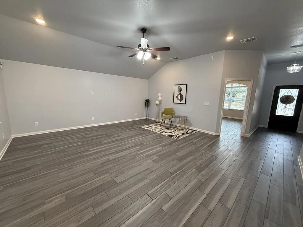 8301 Grayson Trl — Photo 4