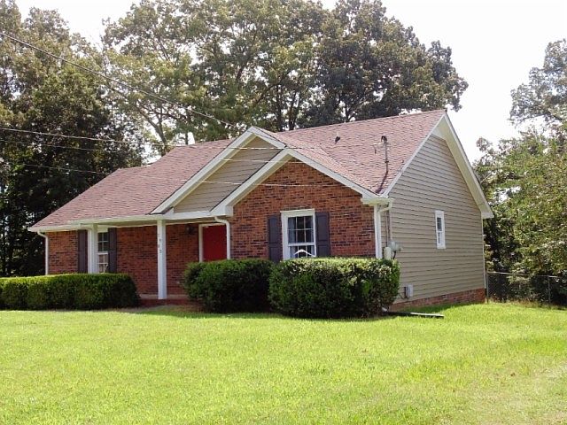 1st image of 1905 Roan Dr