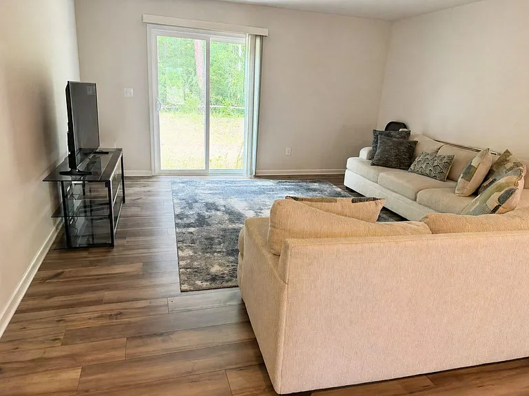 10227 Chatham Run Ln — Photo 11