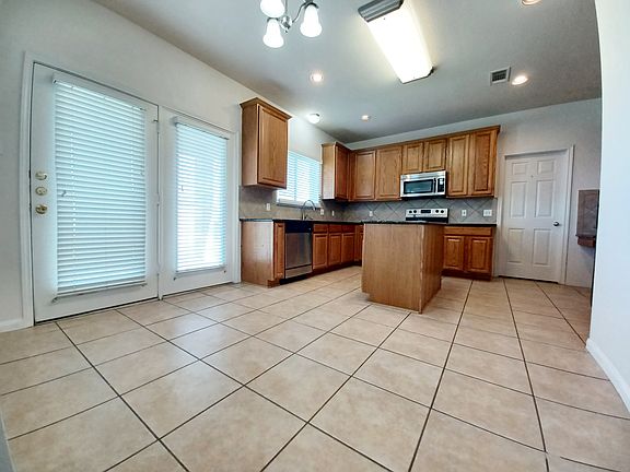 Breakfast nook with natural light _ ideal for casual dining.