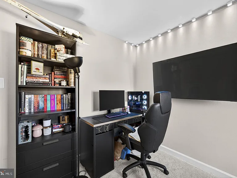 517 Florida Ave #T4 — Photo 31