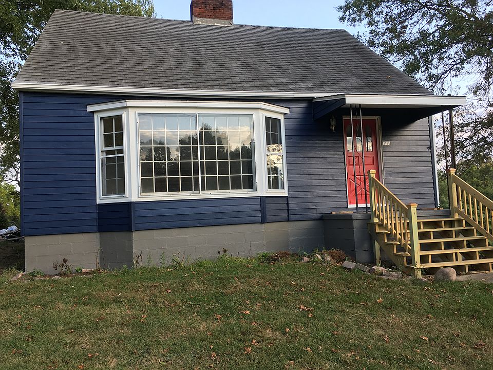 1st image of 1136 Newton St