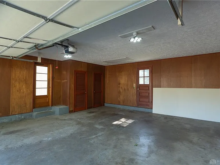 1328 Hanes Rd — Photo 26