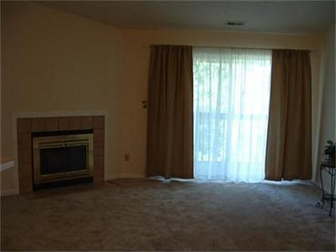 3rd image of 1510 Lake Pointe Way