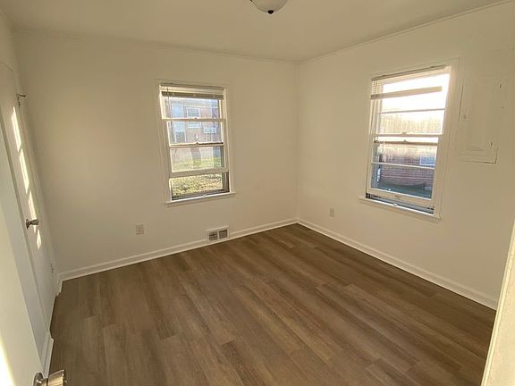 5th image of 1300 Lola Ave APT 5