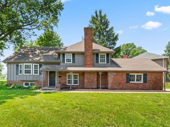 8401 W 90th Ter