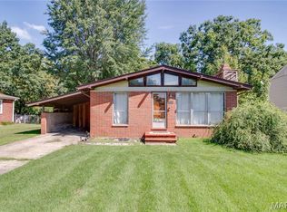 784 E Woodland Dr, East Alton, IL 62024