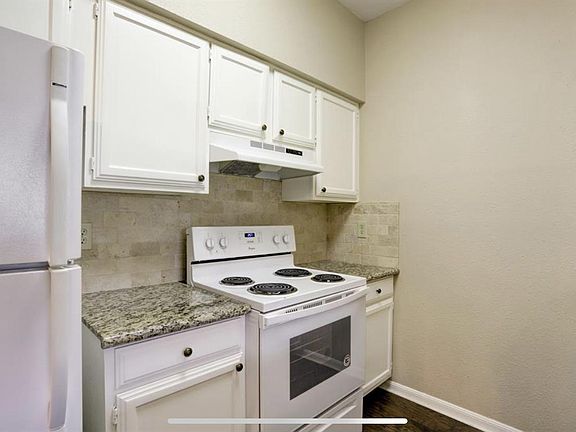 5th image of 720 Bering Dr #720K