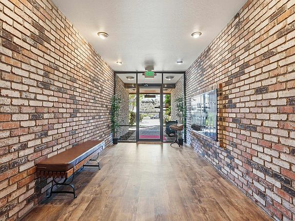 4th image of 1810 Central Ave APT 310