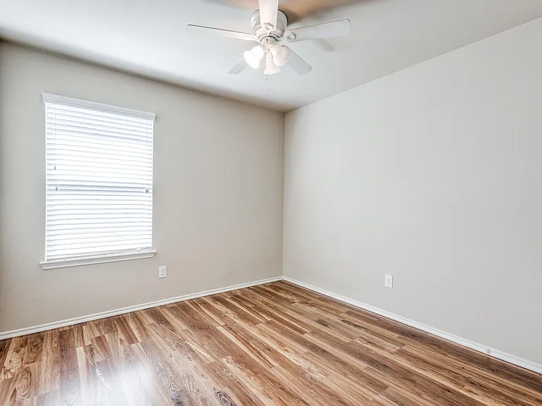 1101 Rainer Dr — Photo 22