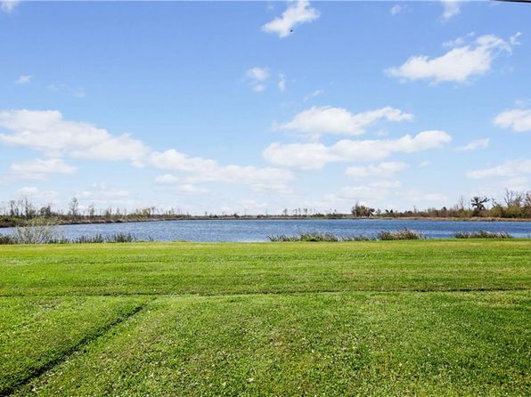 306 E Woodlawn Ranch Rd, Houma, LA 70363