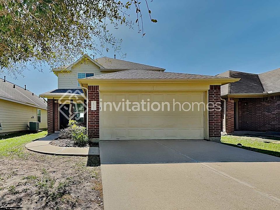 1st image of 18715 Dennington Dr