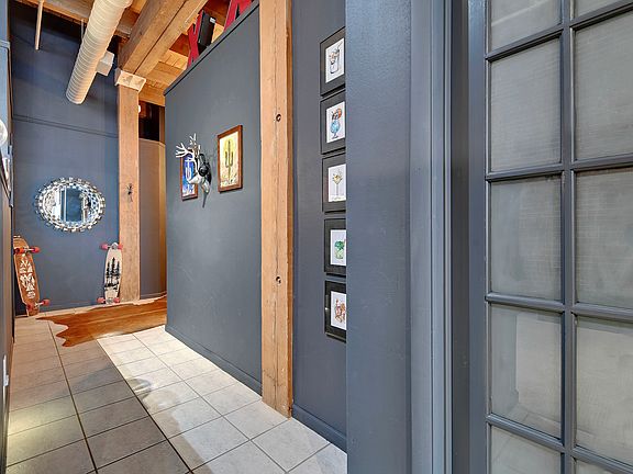 4th image of 306 W 7th St APT 204